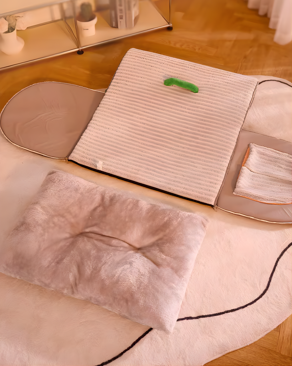 Heated Pet House Bed – 55°C Warmth, Soft Arctic Velvet, Anti-Slip