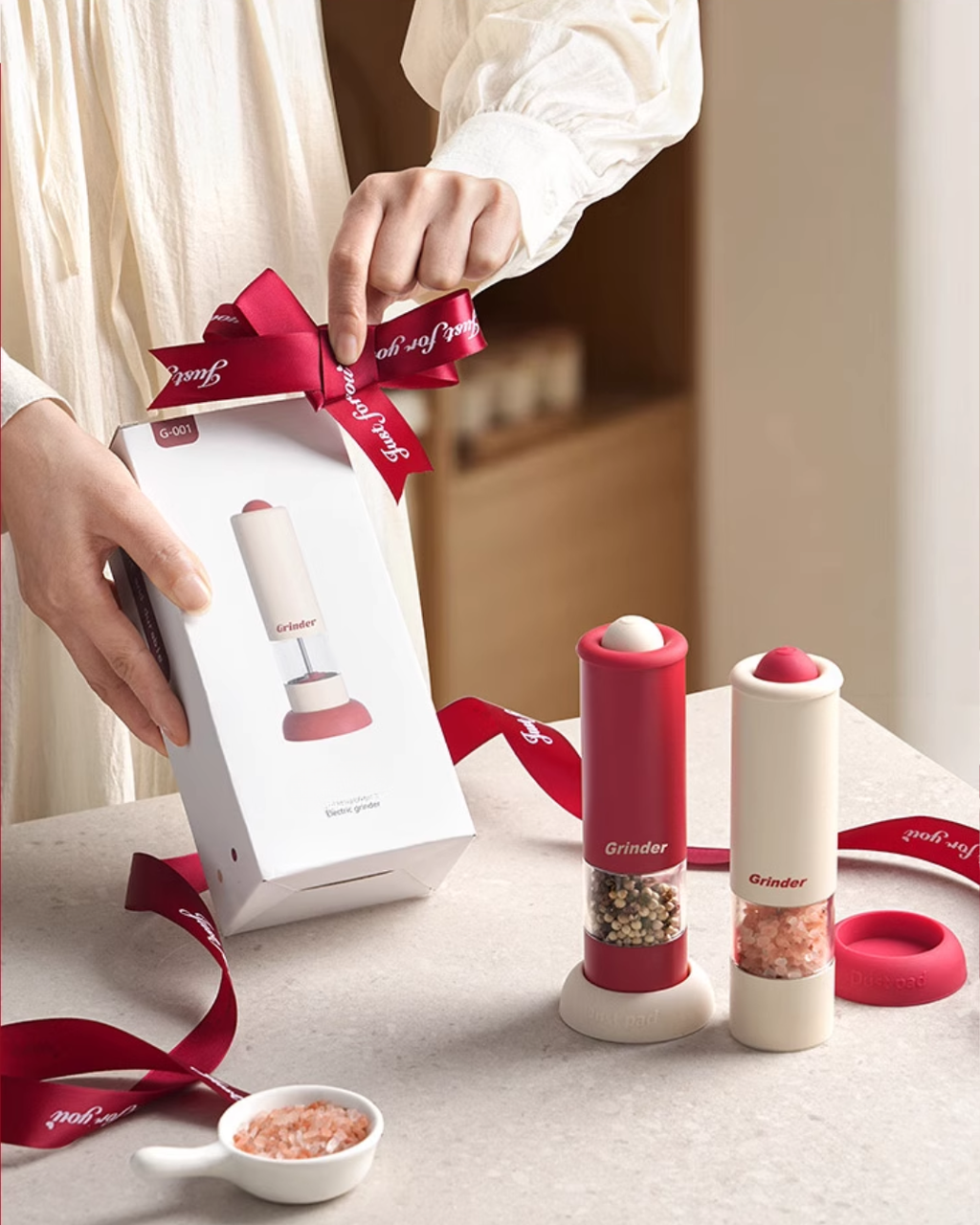 Professional Electric Pepper & Salt Grinder Set – One-Touch & Rechargeable