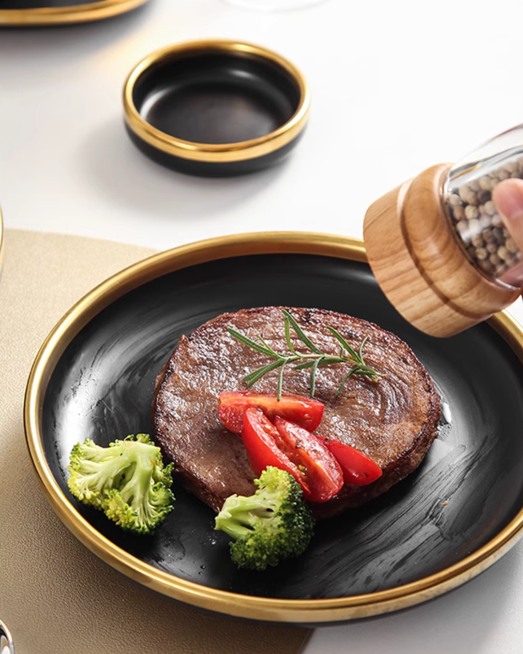 Nordic Matte Black Ceramic Dinnerware Set – Minimalist Gold-Trim Porcelain