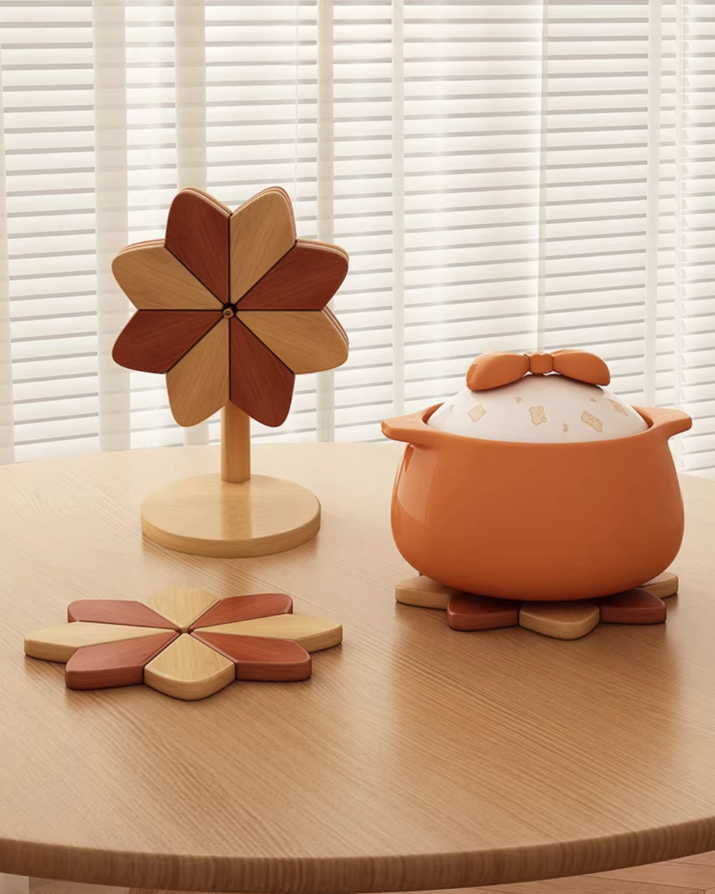 Windmill Bamboo Trivet & Heat-Resistant Table Mat