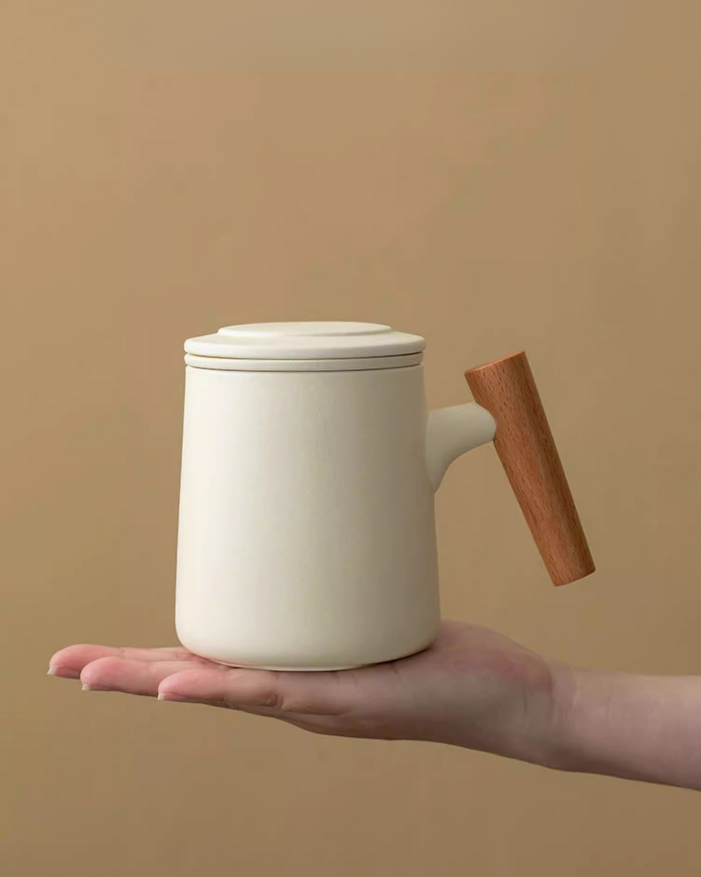 Elegant Porcelain Tea Infuser Mug for Daily Rituals & Home Office
