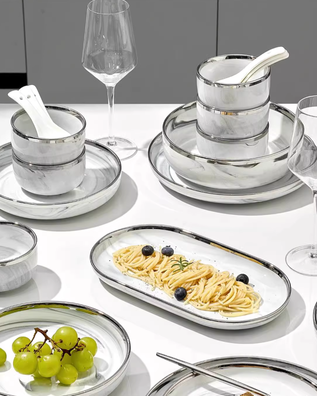 Marble-Style Premium Ceramic Dinnerware Set – Silver-Trim Luxury
