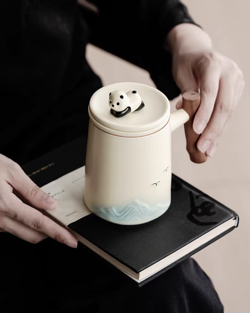 Panda Landscape Tea Mug with 3D Lid & Built-in Tea Infuser – 500ml