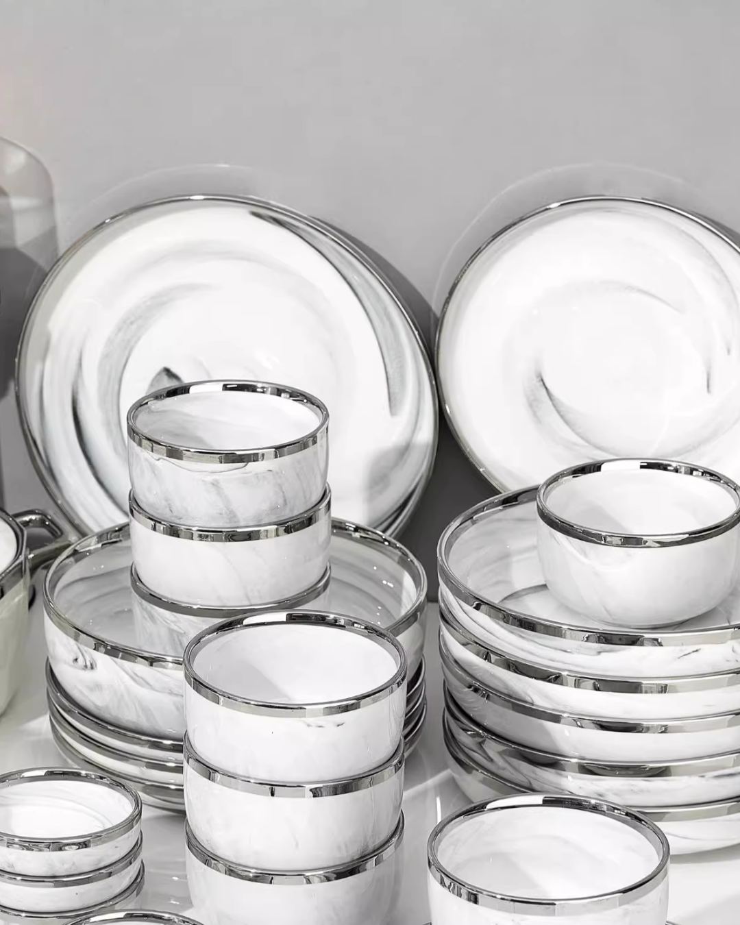 Marble-Style Premium Ceramic Dinnerware Set – Silver-Trim Luxury