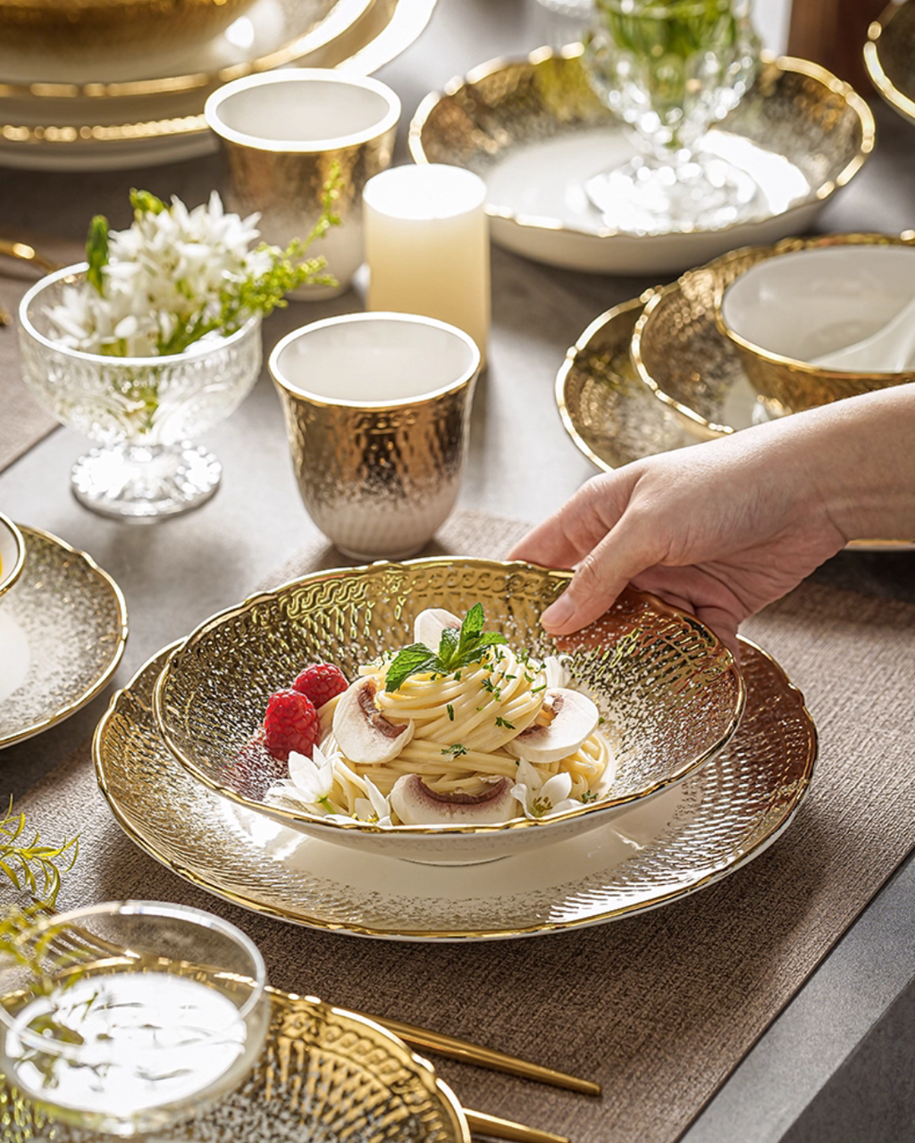 Elegant Porcelain Dinnerware Set with Gold Rim for Everyday Dining
