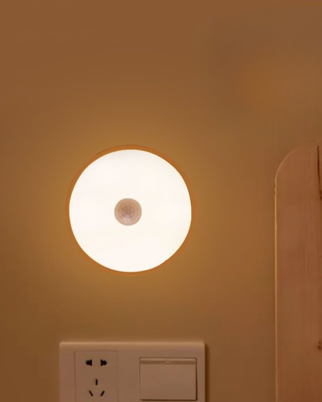 Smart Human Motion Sensor Night Light – Warm LED, Rechargeable