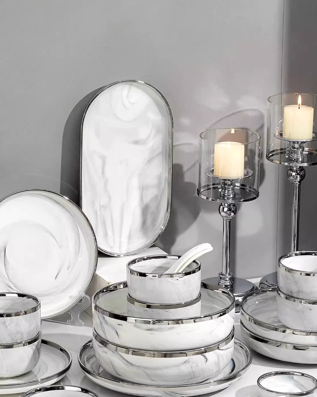Marble-Style Premium Ceramic Dinnerware Set – Silver-Trim Luxury