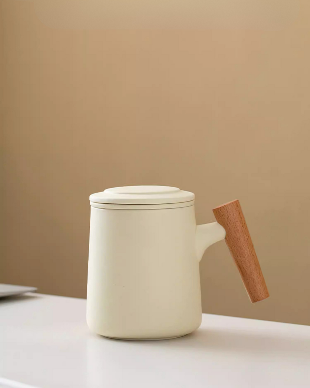 Elegant Porcelain Tea Infuser Mug for Daily Rituals & Home Office