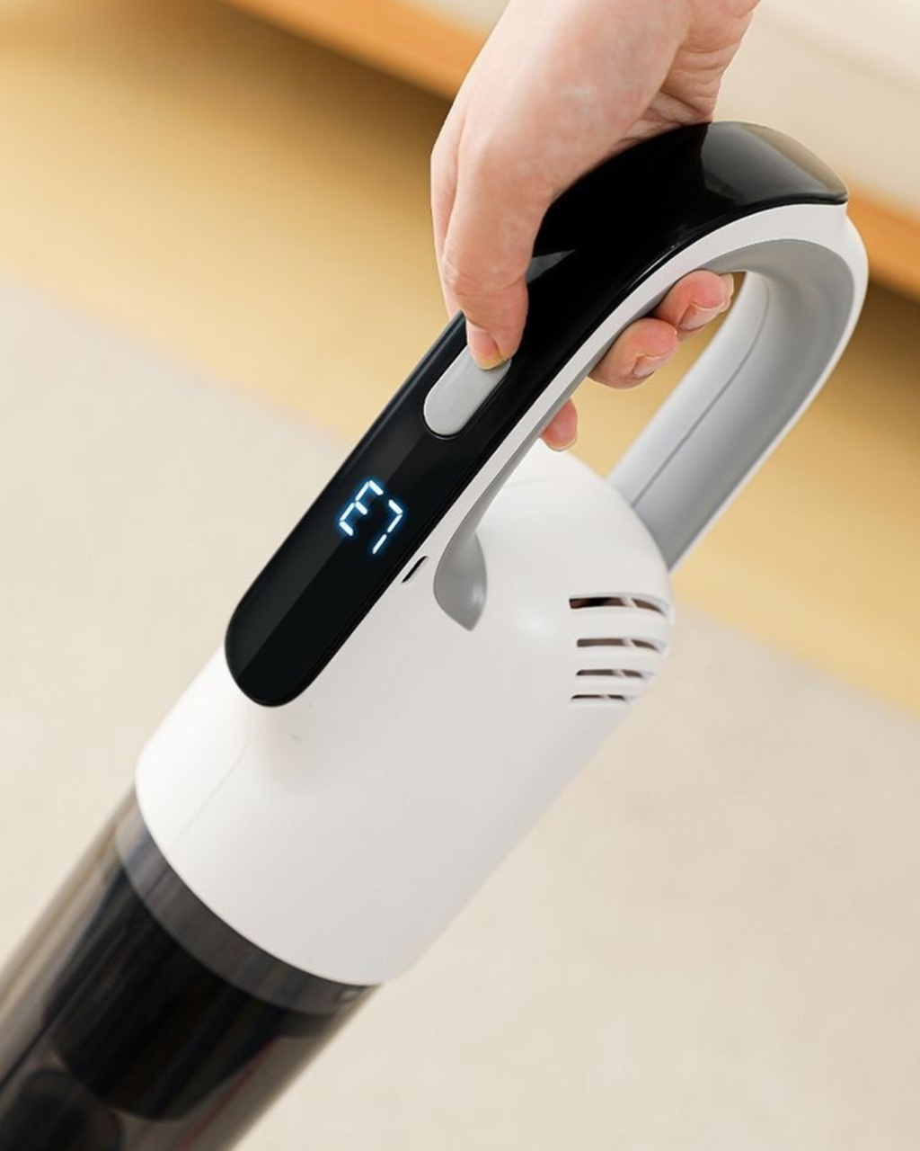 Powerful cordless vacuum with wet & dry cleaning—perfect for busy households, pet owners, and quick, stress-free home cleaning.